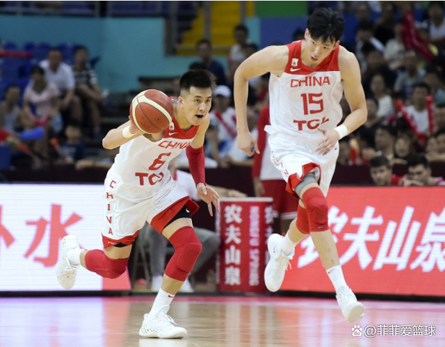 冲刺阶段山东男篮备战法甲,再遭质疑细节曝光,悬念犹存,临场指挥获称赞的简单介绍 冲刺阶段山东男篮备战法甲,再遭质疑细节曝光,悬念犹存,临场指挥获称赞的简单介绍